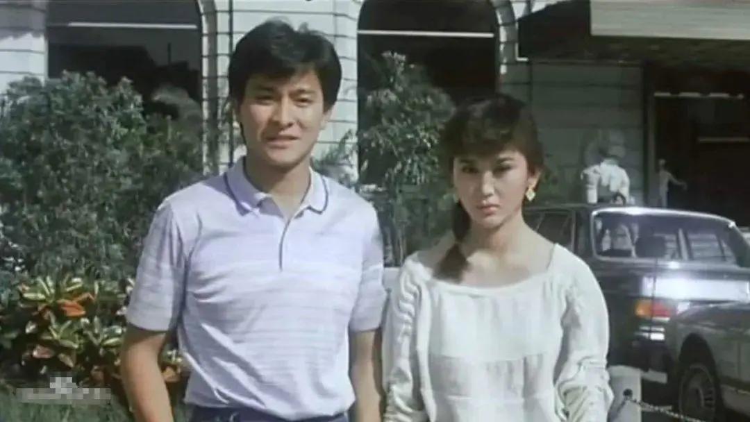 温碧霞刚出道时拍过什么电影,温碧霞最早期的电影吻戏