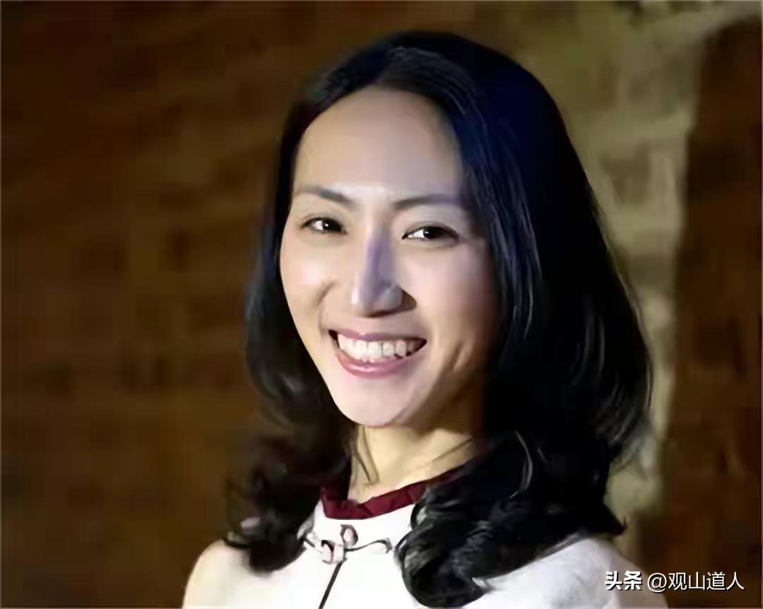 清华才女李一诺：18岁保送清华，四年生3个娃，替世界首富花钱