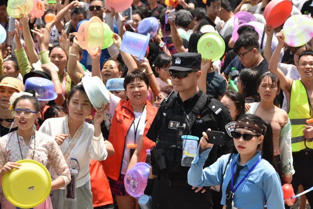 鍏畨蹇冨悜鍏氭姢鑸柊寰佺▼瑙嗛,鍏畨蹇冨悜鍏氭姢鑸柊寰佺▼瀹夊窘