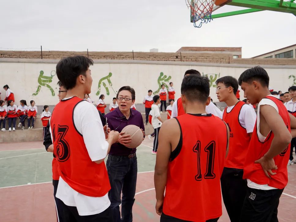 球场赤子心|武威第十五中学举办第三届校园球类运动文化节