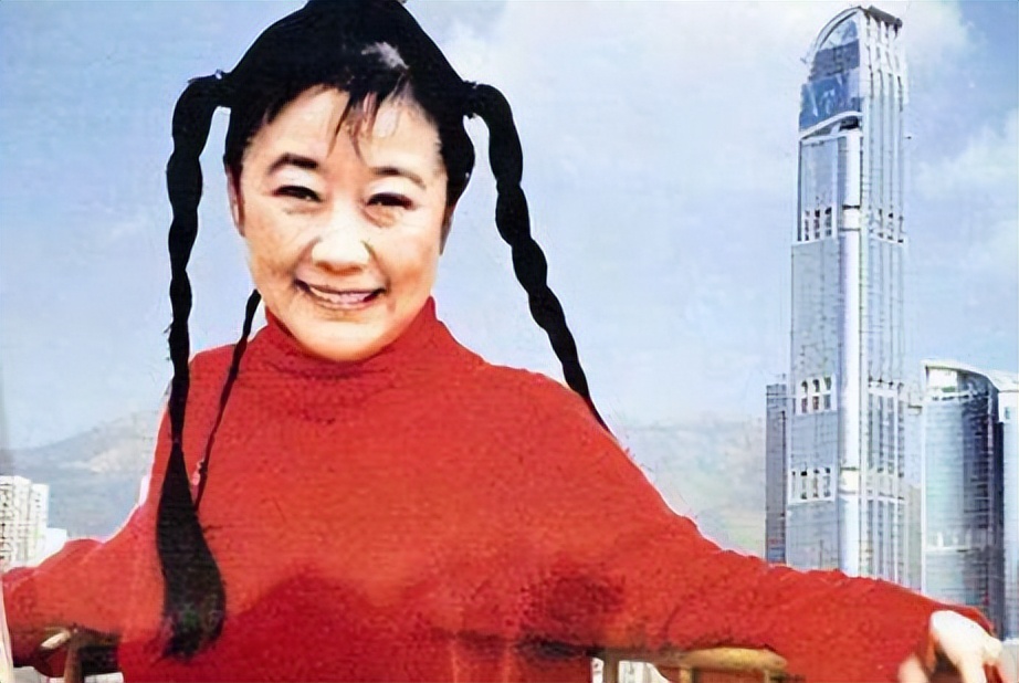 香港富婆60岁扎双马尾，只为等被绑丈夫，死后800亿遗产无人继承