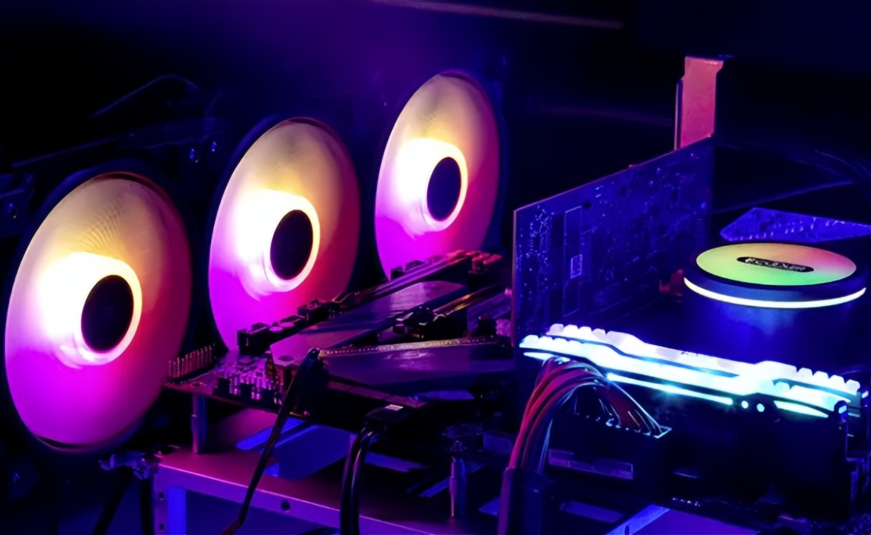 2022年台式游戏电脑主流配置,2023游戏电脑高配置推荐