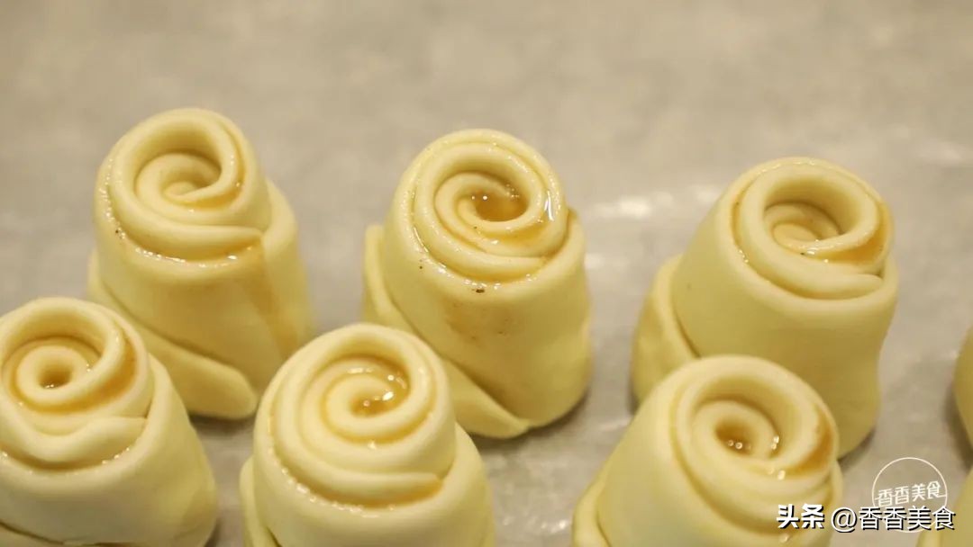 一款一年四季都可以煎烤炸的小吃,藏在小巷子里的人气小吃