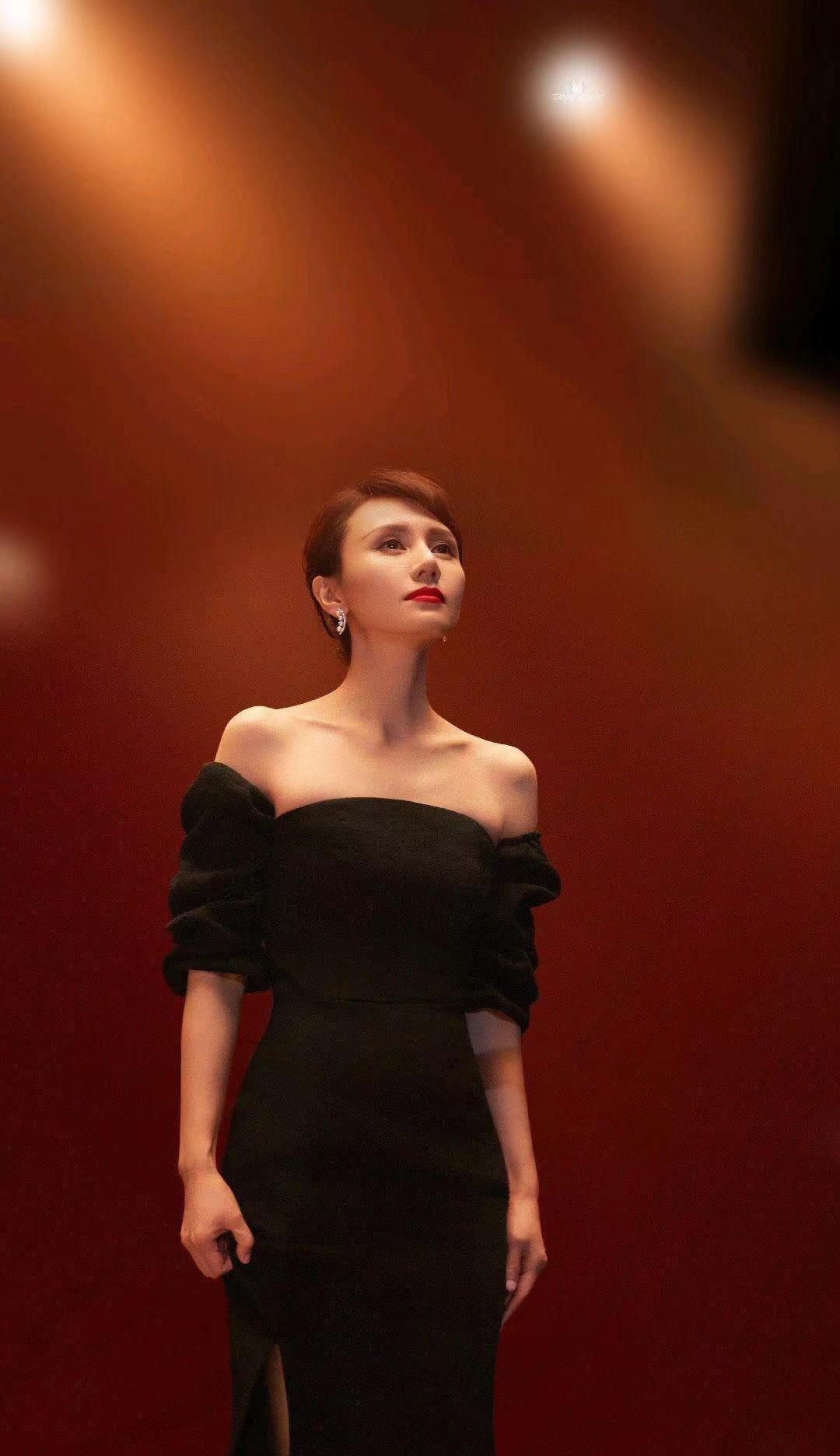 袁泉生活穿衣搭配,袁泉的百万衣橱