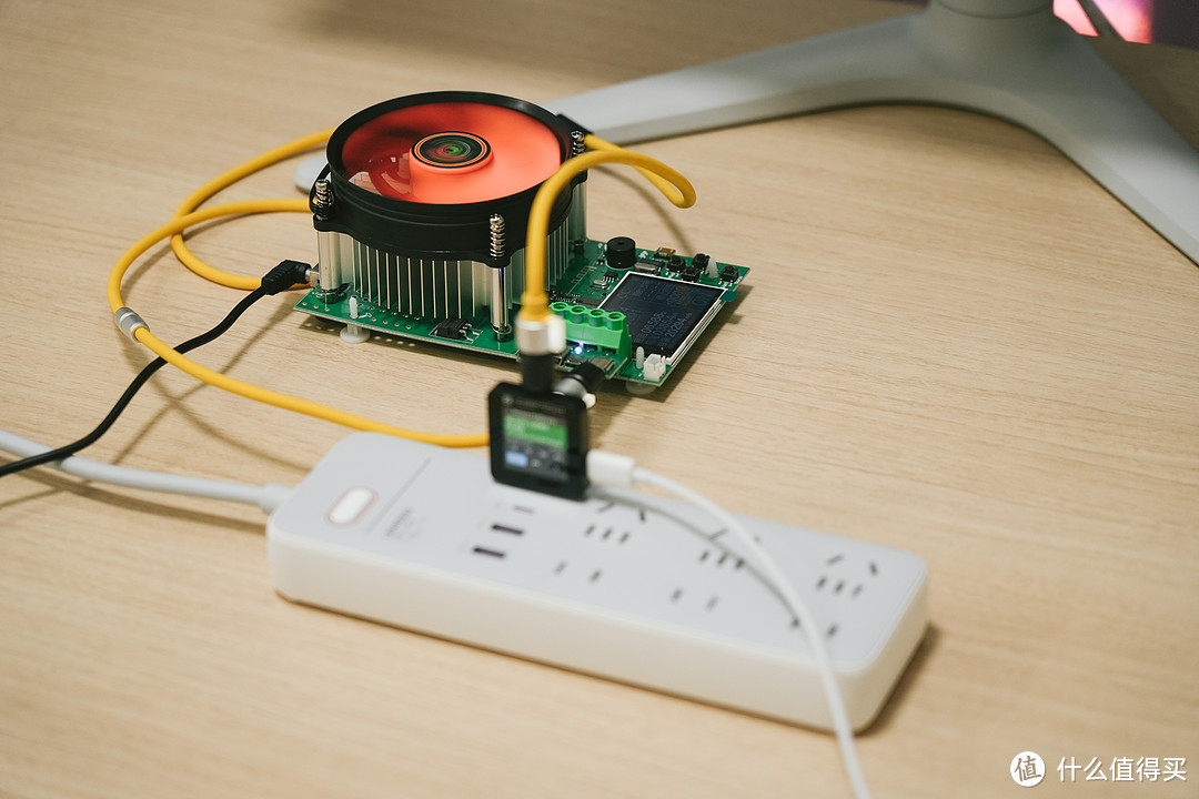 新世纪多功能防爆抗摔插座,绿联65w快充防雷插排