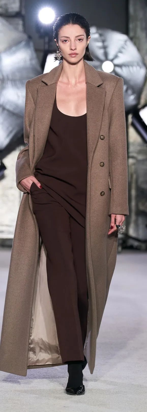 2023-2024秋冬流行趋势款式,2023秋冬流行趋势款式颜色