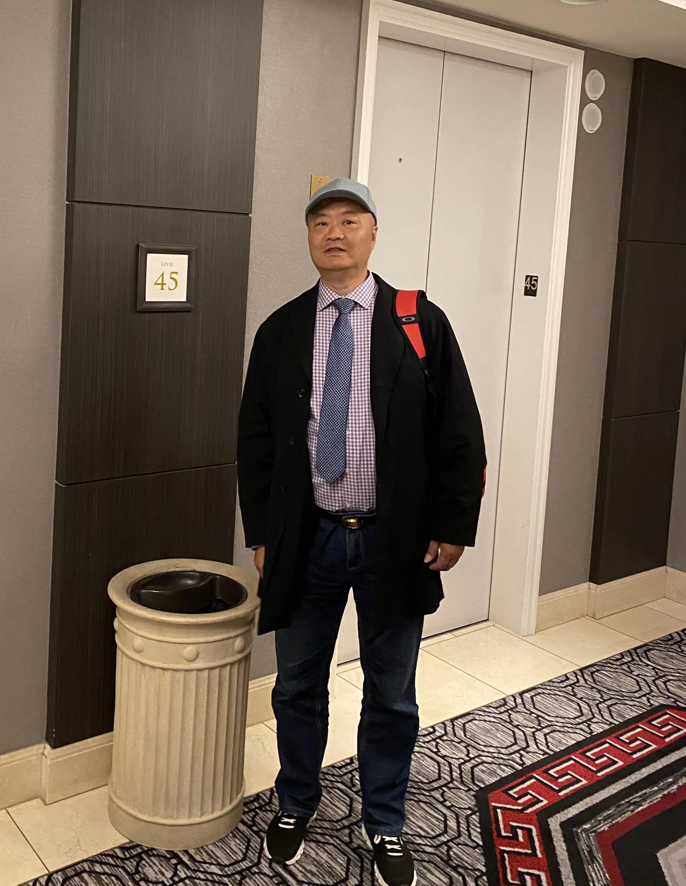 张齐英杂文：我给洛杉矶无家可归者捐衣物