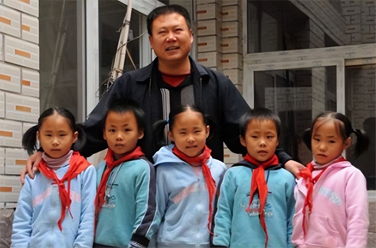 五胞胎妈妈20年前生下五胞胎,五胞胎的妈妈为什么后悔了