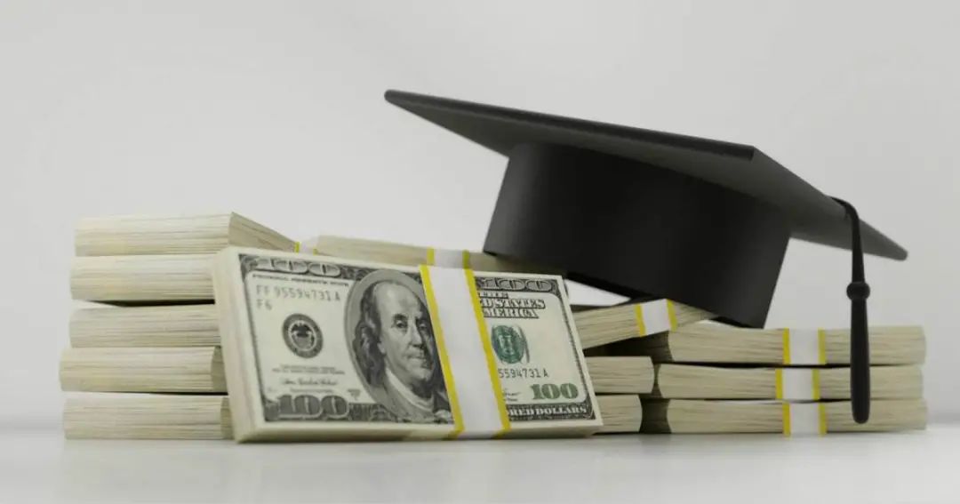 海外院校留学申请费用,国外一流大学哪个留学费用便宜