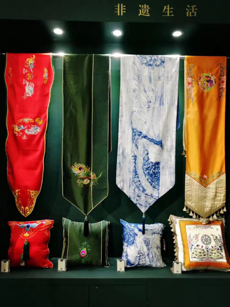 “我们都喜欢在文博会上‘遛弯’”！深圳文化产业发展“好风凭借力”