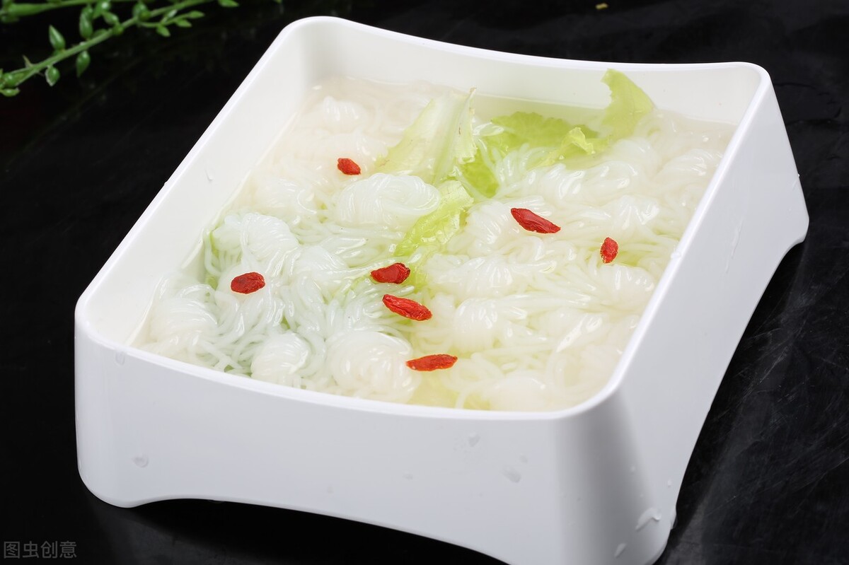 魔芋丝搭配青菜吃可以减肥么,魔芋丝和魔芋面哪个减肥效果好