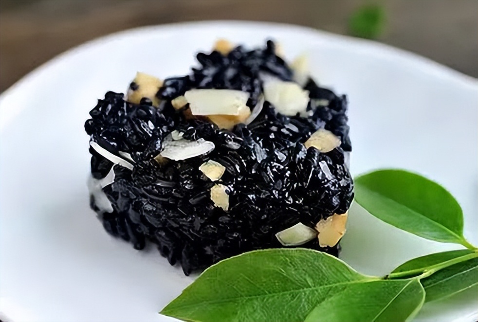 南烛，白天不懂夜的黑，饭的黑你可能也不懂｜花名册No.00174