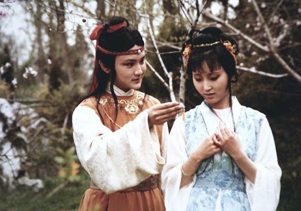 清明都有哪些节日风俗,红楼梦中贾府过年有哪些习俗