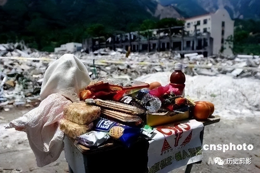 汶川地震十大催人泪下的照片,汶川地震12周年这些照片让人泪目