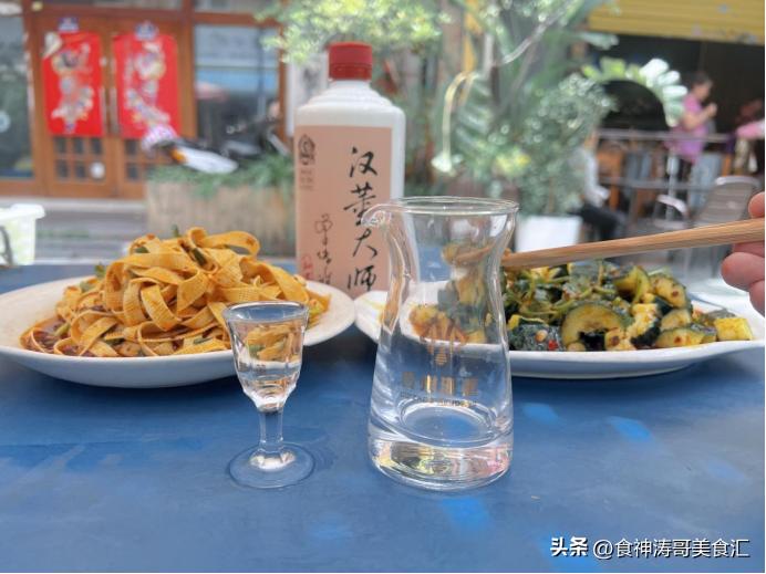 老北京喝酒“怪象”：虽然红星名满京城，但老百姓喝的却是这5款