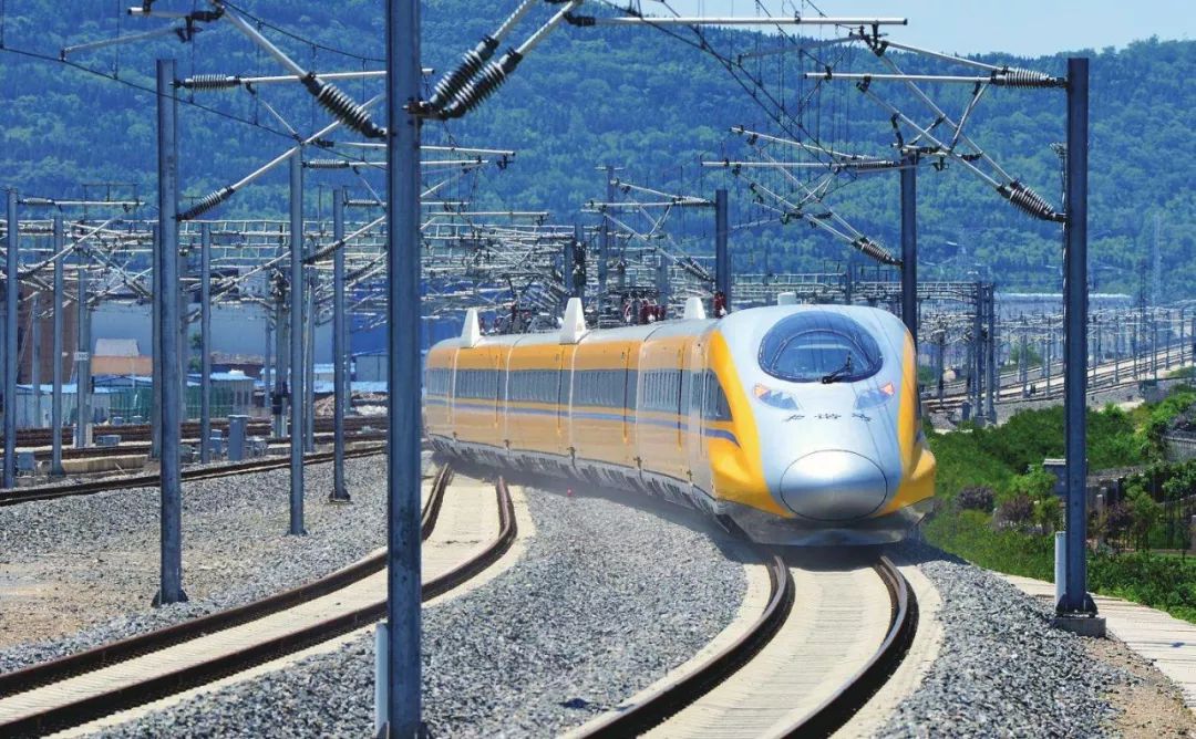 高铁速度太快撞上大石头怎么办,高铁速度那么快遇到大石头怎么办