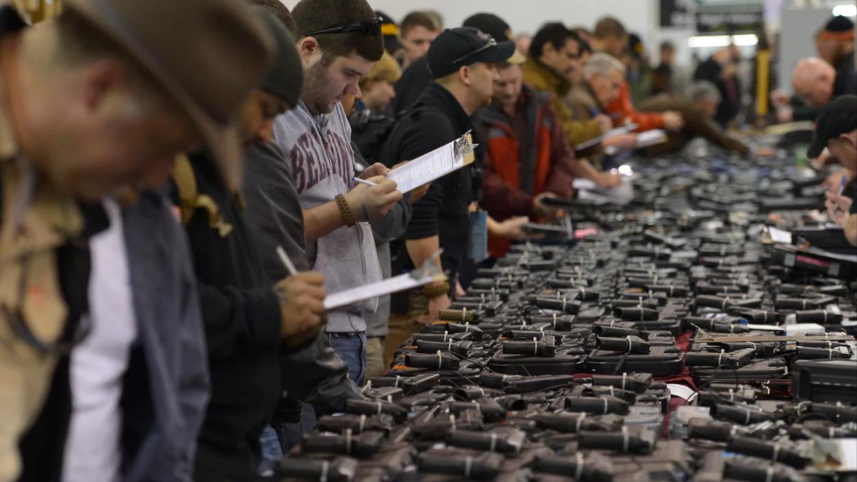 你知道在美国买枪有多容易吗?