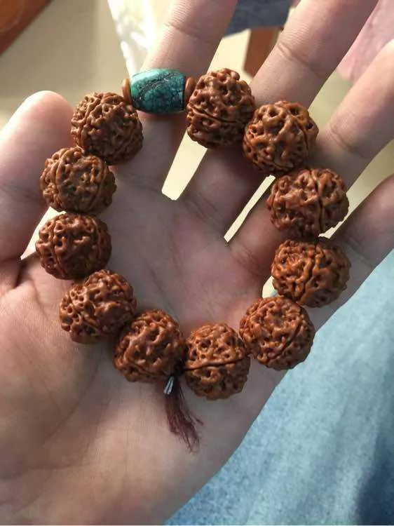 金刚变红和玉化的原因,玩了三年没有玉化的金刚