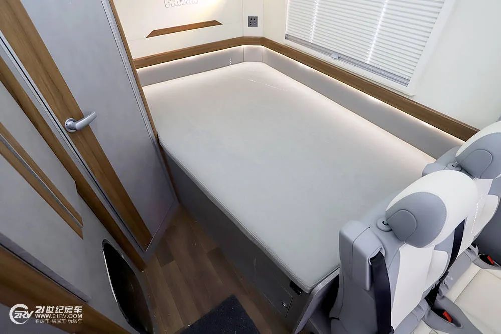 菲天房车混动一号配置,菲天一号混动轻卡房车