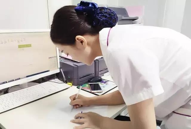 陈旧性脑梗死属于重大疾病么,陈旧性的脑梗死在核磁上的表现