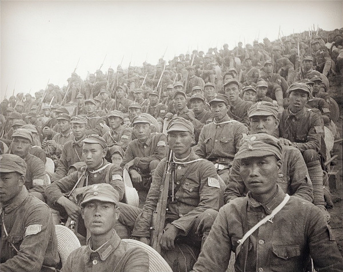 法国总统马克龙访华外国网友评论,法国网友评价马克龙访华照片