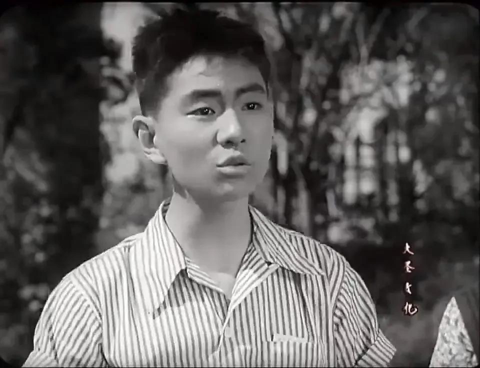 老电影小足球队完整版,电影小足球队1965