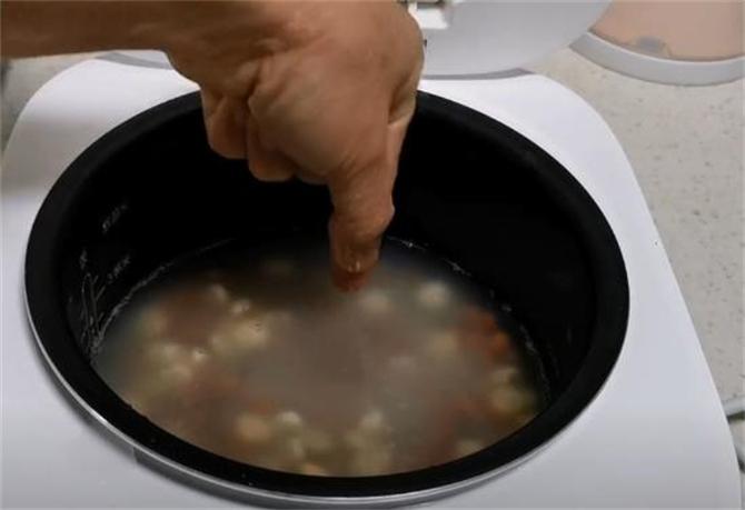 杂粮饭怎样煮不会粘锅,杂粮饭怎么煮才不伤胃