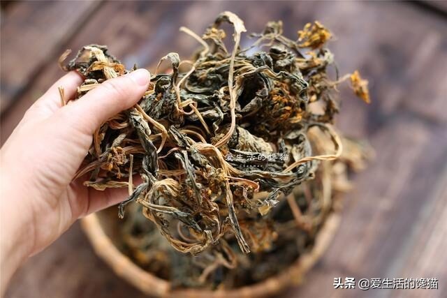 除夕年夜饭，这5样菜再爱吃，过年也不能上桌，懂行的长辈很介意