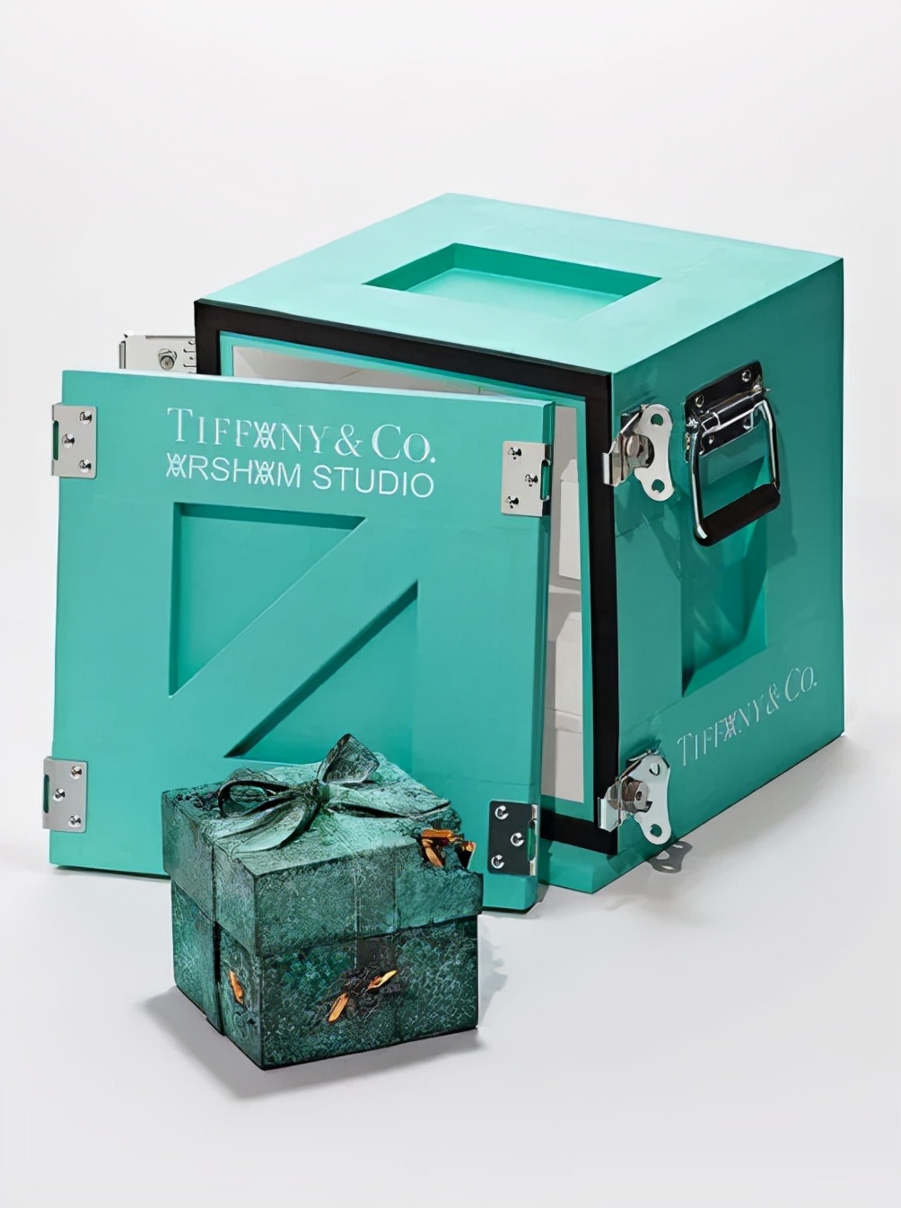 tiffany和lvmh哪个好,lvmh和tiffanyco的关系