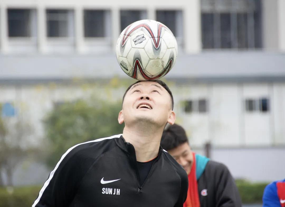 孙继海重庆大学,孙继海重庆足球