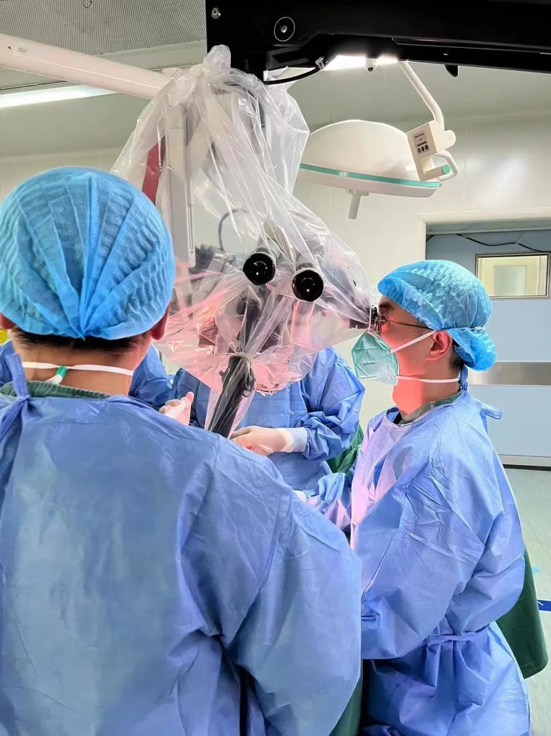 7岁脑瘤患儿转运至广州救治直播,治愈后的脑肿瘤儿童