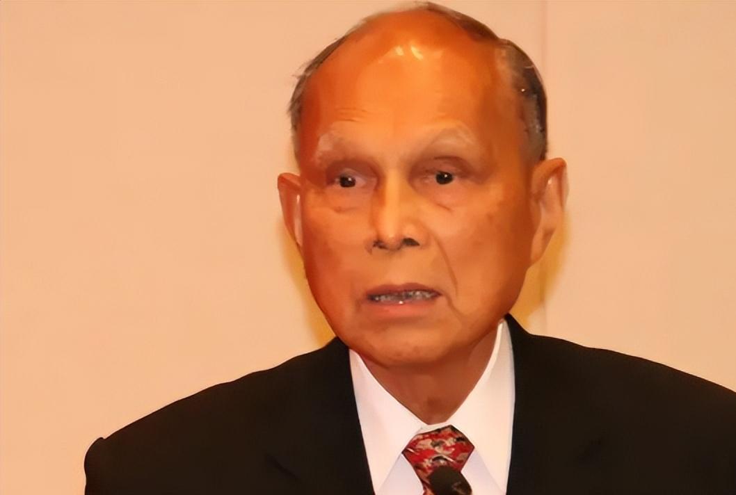 香港最强大佬霍英东，支援抗美援朝助力北京申奥，死后受国葬待遇