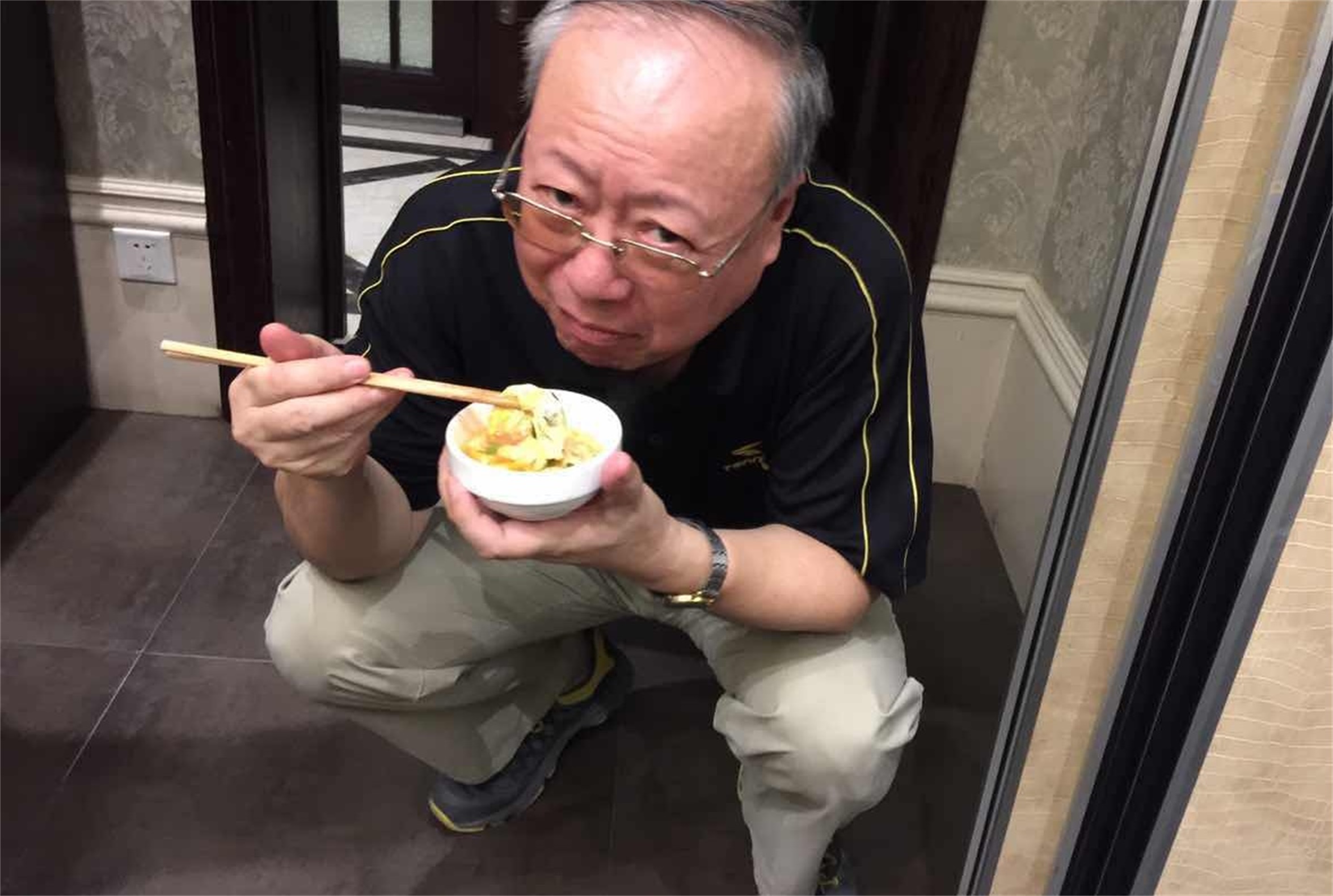 剧组拍戏领的盒饭一天只有35元,剧组盒饭拍戏现场