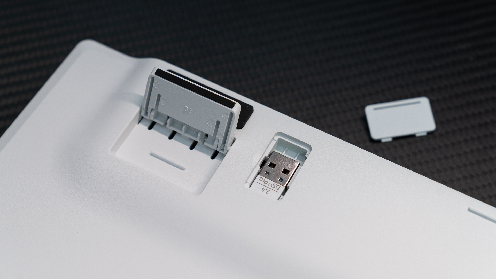 razer闆疯泧鍣瓊閲戣潕v2璇勬祴,鏈烘闆疯泧閿洏