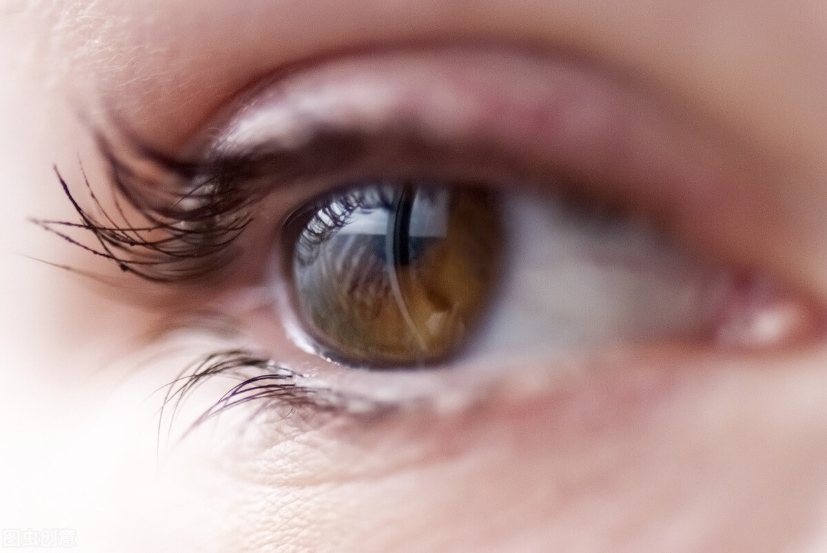 阴虚火旺手心脚心发热吃什么药呢,手脚心发烫吃知柏地黄丸没效果