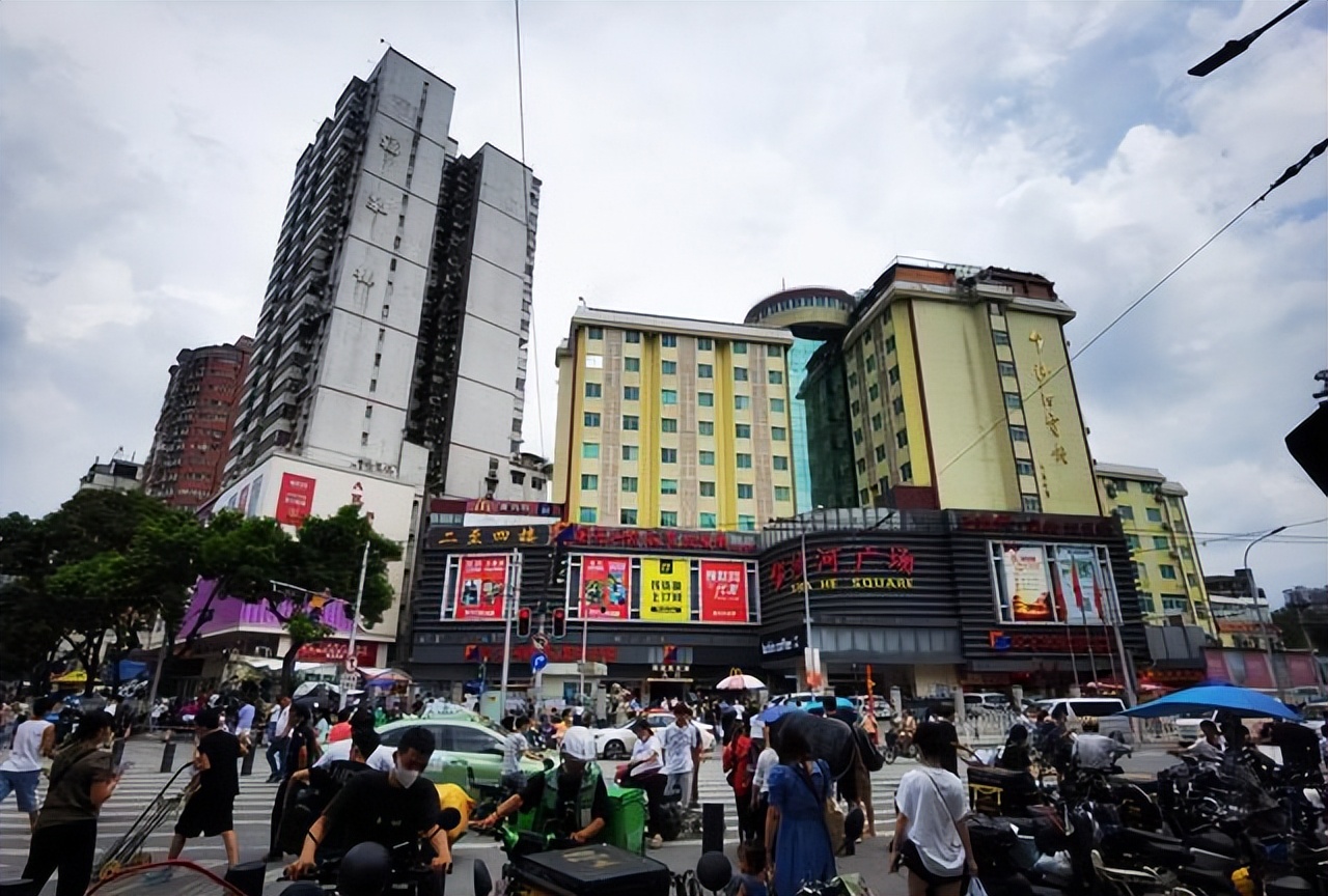 广州地铁时装城,广州服装王国