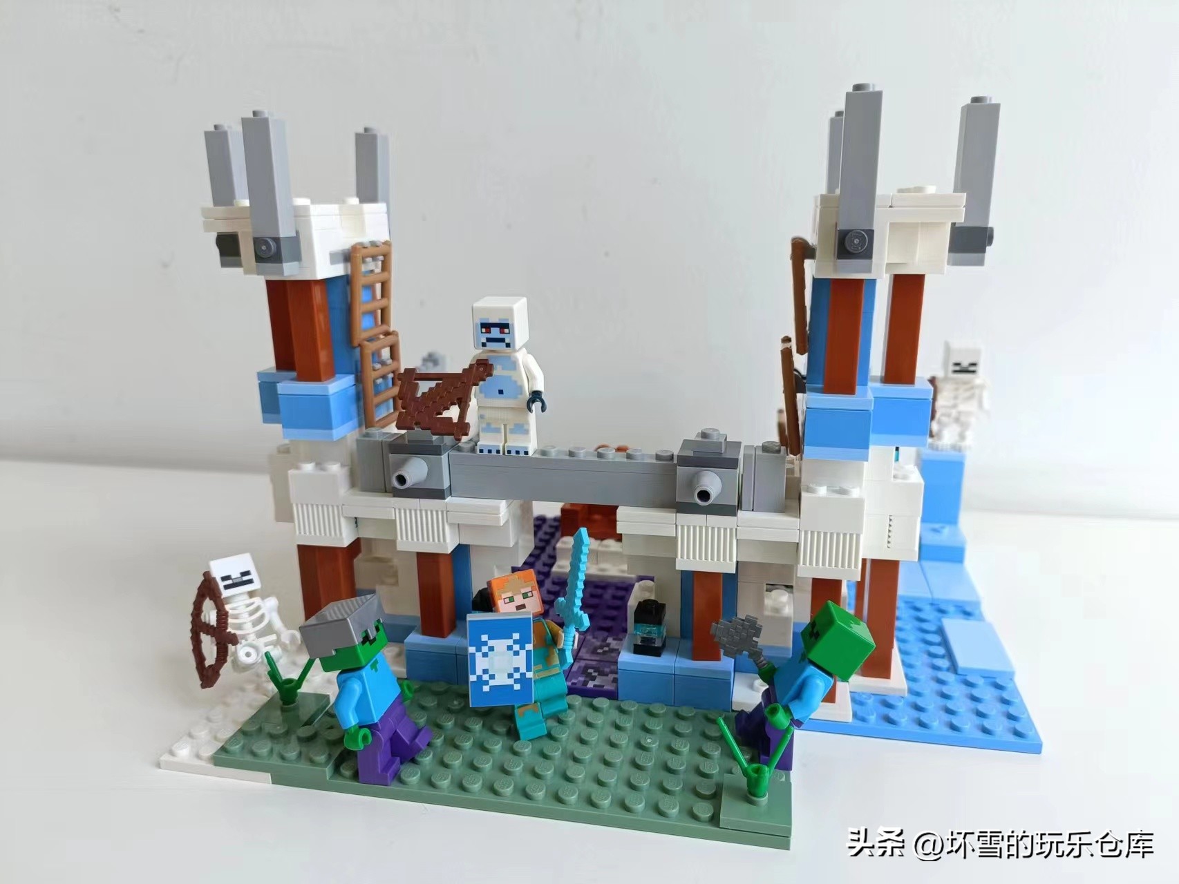 坏雪玩哥斯拉积木,坏雪玩乐高积木