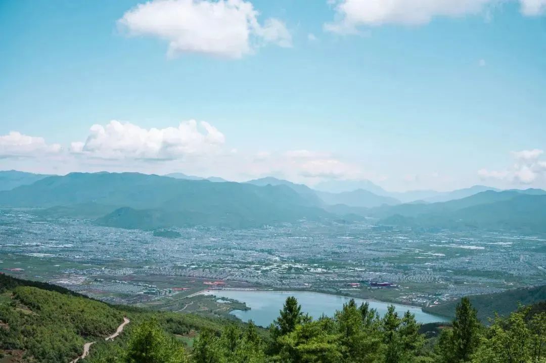 丽江旅行结束出发香格里拉,丽江自驾露营免费景点推荐