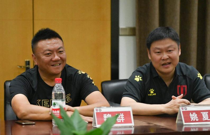 成都蓉城足球队今年是否有望冲超,中超19轮成都蓉城回放