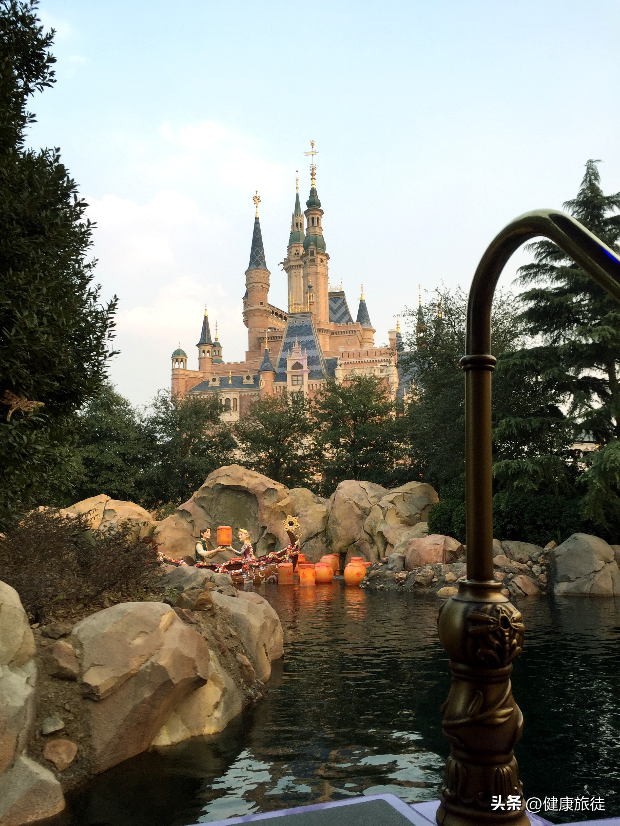 上海迪士尼乐园夏日狂欢盛宴,上海迪士尼乐园七大主题乐园介绍