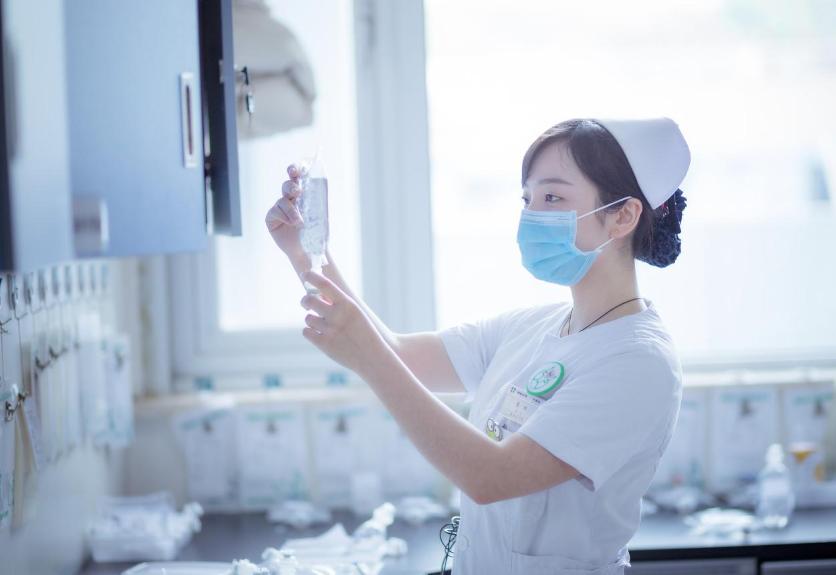 日本护士年薪有多少,日本和中国的护士谁工资更高