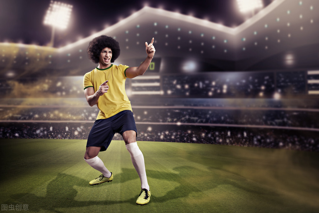 初中生写游泳满分作文,初中满分作文笑