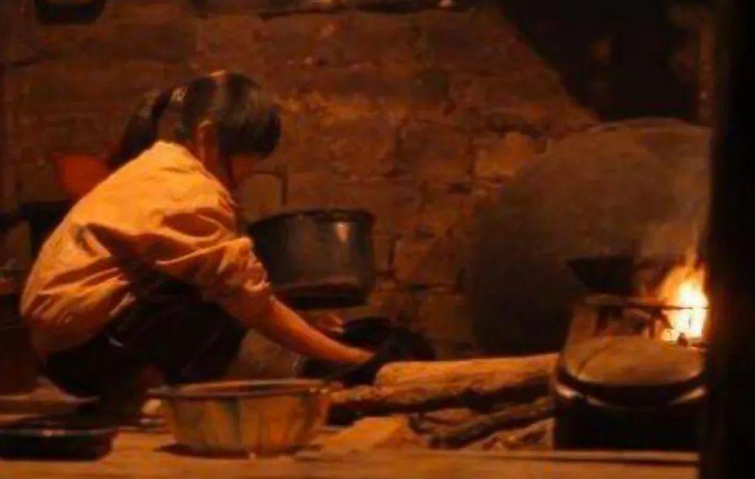 《变形计》最惨女娃高考结果曝光，看了她未公开的8年，才知道她经历了什么