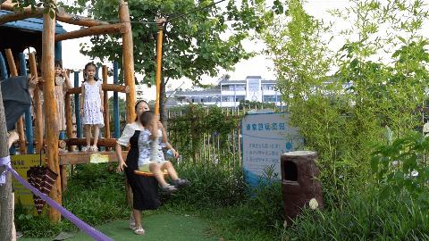 下雨天带小孩可以这样玩,下雨天可以带孩子去哪玩