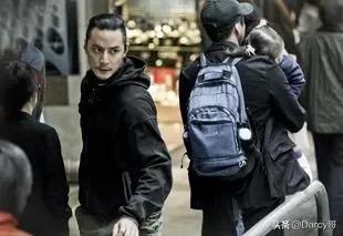 户外冲锋衣软壳软面透气防水防风,冲锋衣大牌软壳日常穿