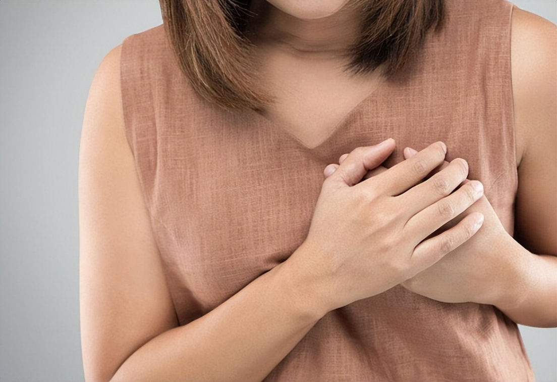 女性老是感觉心慌怎么回事,女子心悸一直联系不上