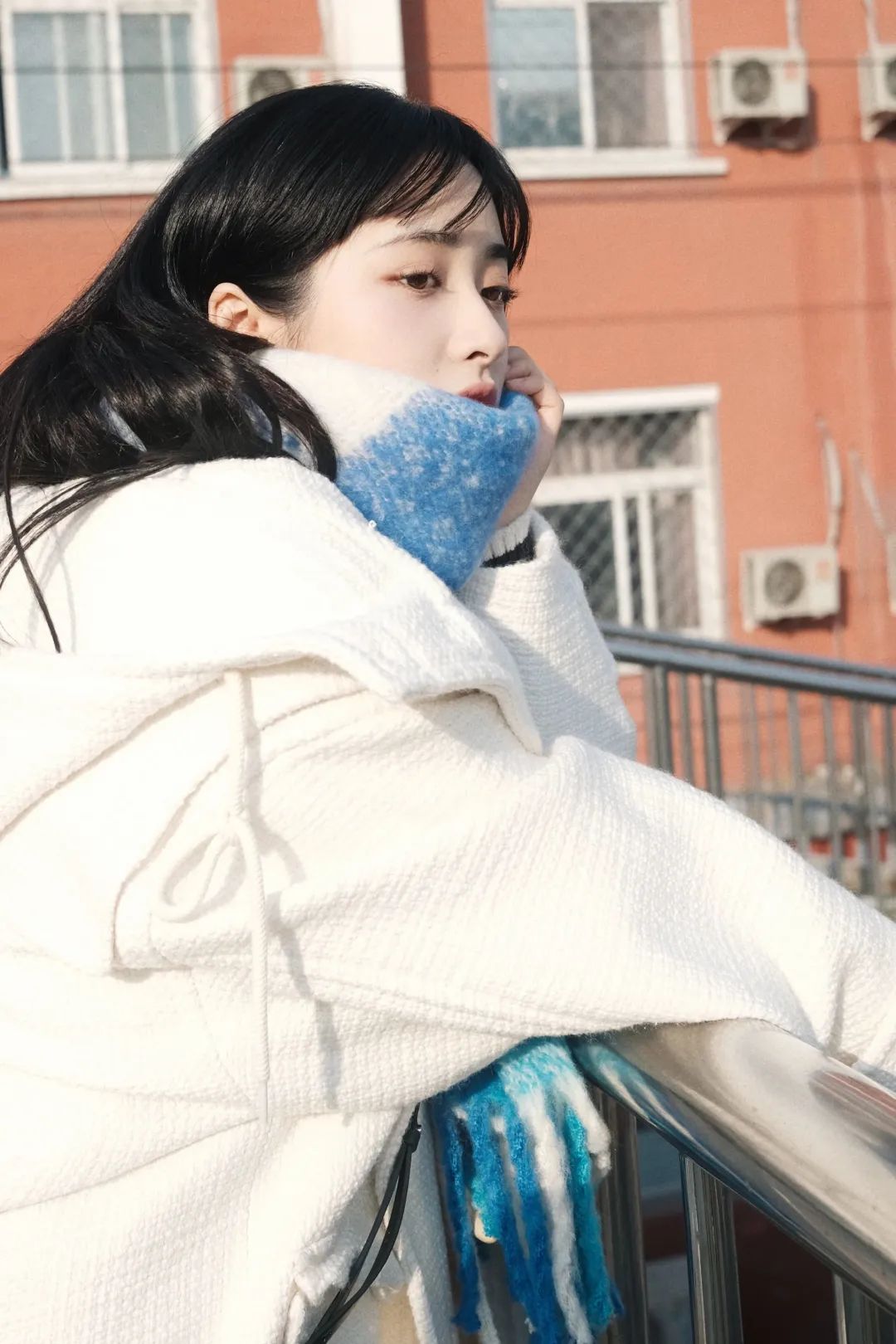 今年冬天流行显脸小的新款发型,今年流行的冬季发型减龄