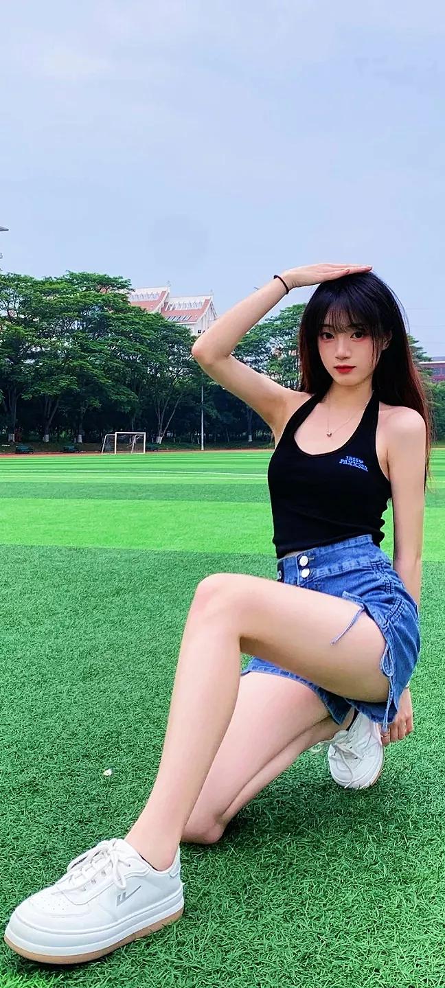 绿茵场壁纸,绿茵足球场高清壁纸