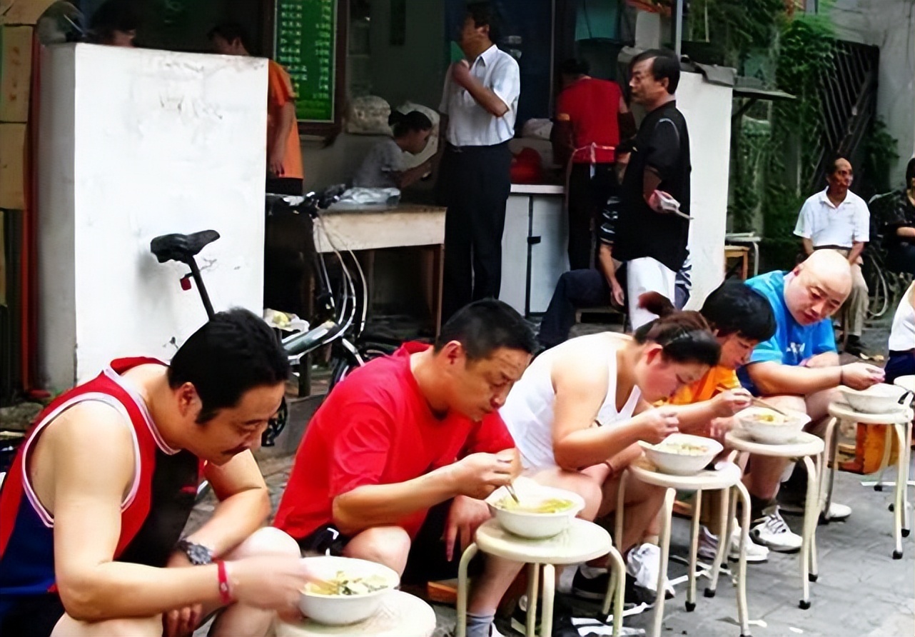 老板开面馆年赚150万,90后小夫妻开面馆月赚8w的小秘密