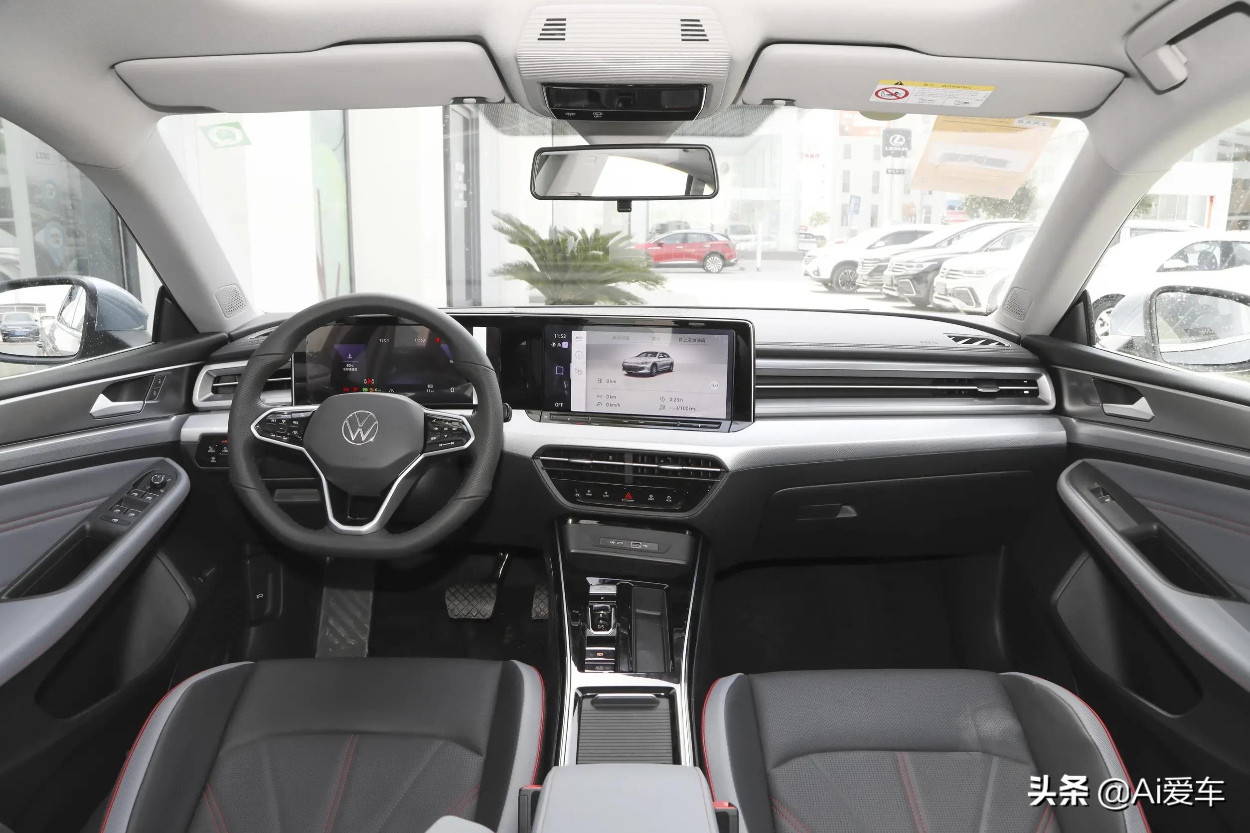 大众凌渡轿跑2022新款落地价,a级最美轿车大众凌渡